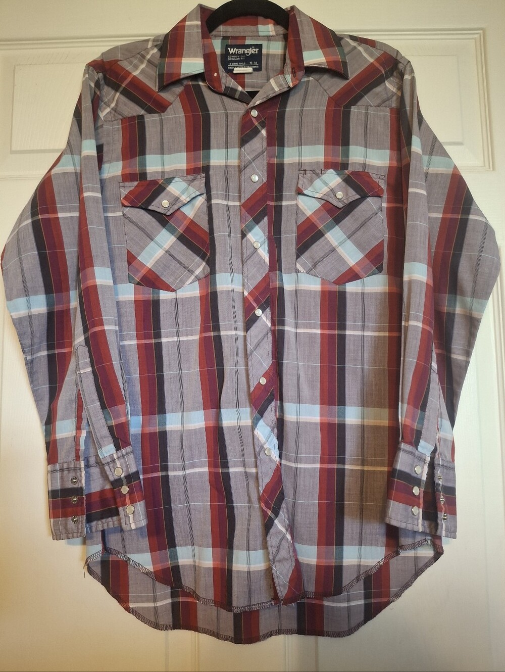 Wrangler Men’s Plaid Western Pearl Snap Long Sleeve Shirt